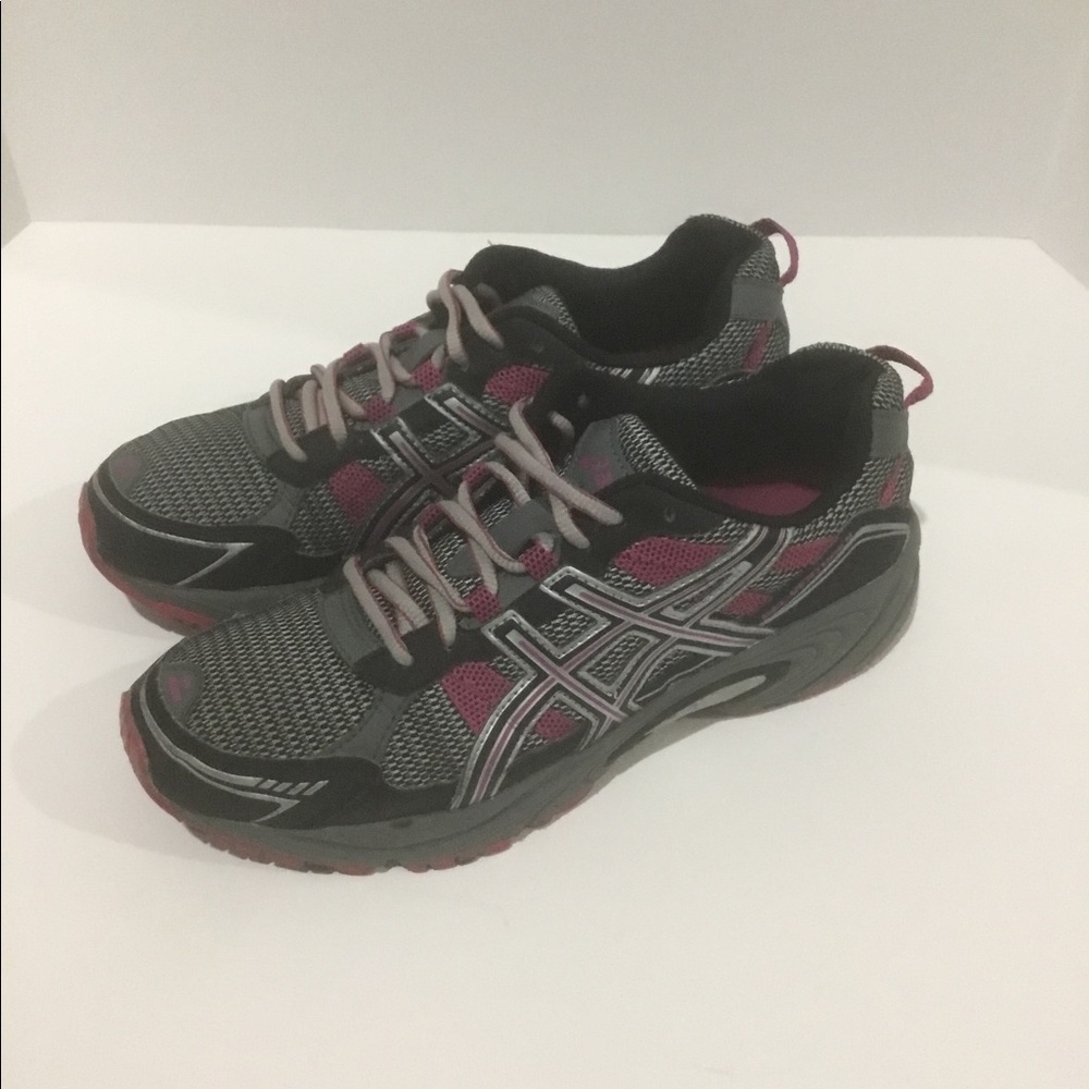 Women’s ASICS - Picture 3 of 4
